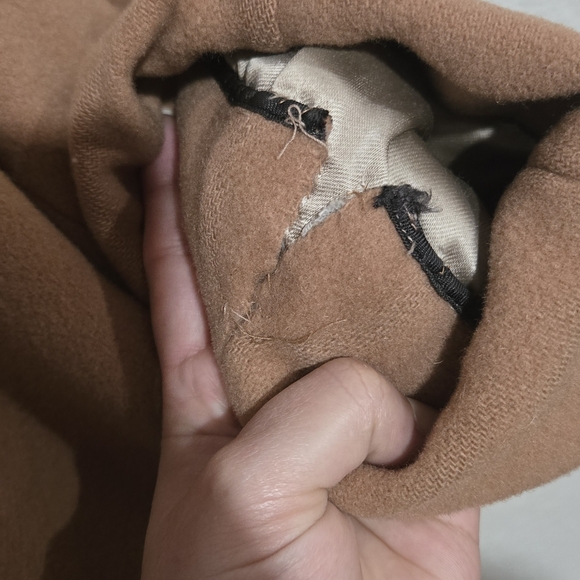 Vintage Field & Stream Coat (Gordon & Ferguson), Size 40, Wool, Faux Fur Lining. - Picture 10 of 12